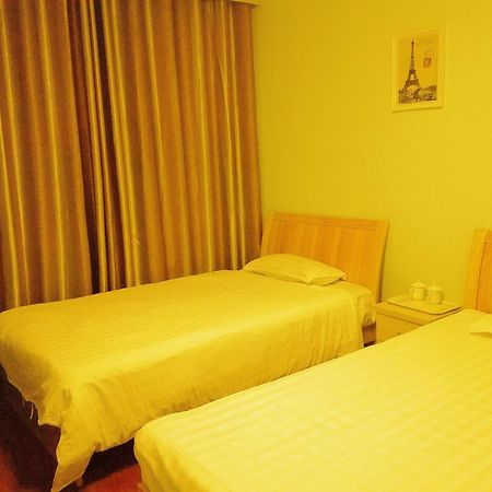 798 International Youth Hostel Jinan Eksteriør billede
